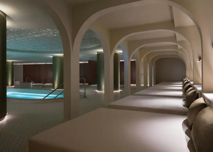 Cardo Roma, Autograph Collection Hotel 4*