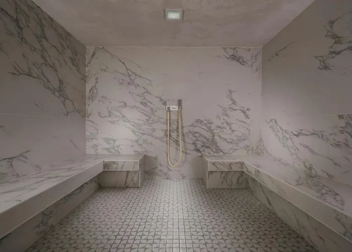 Hotel Cardo Roma, Autograph Collection 4*